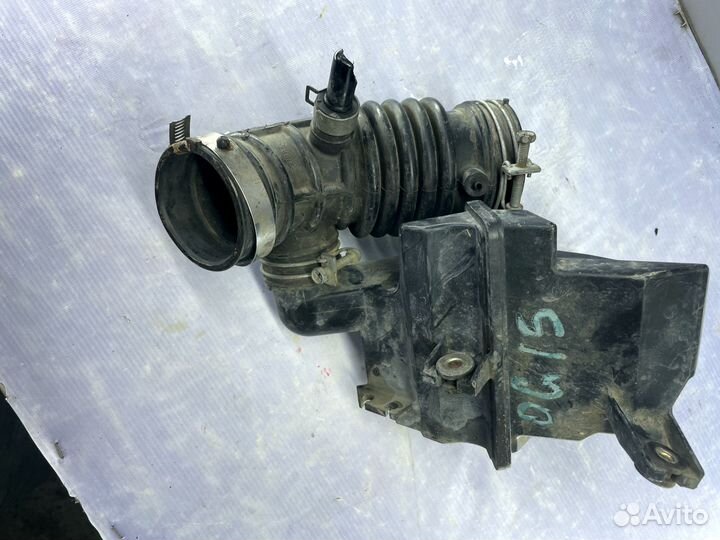 Патрубок воздушного фильтра Nissan Wingroad Y11