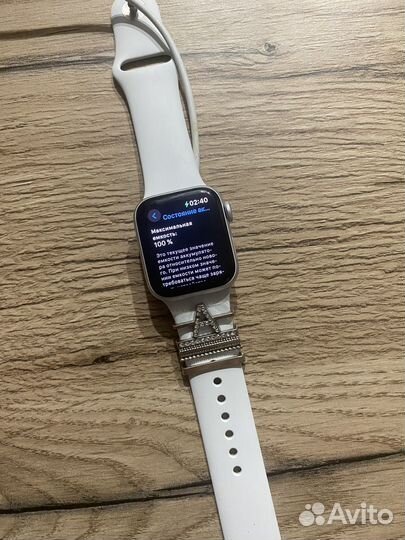 Умные часы Apple Watch SE 2