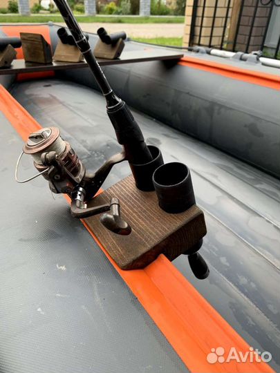 Держатель для спиннинга, удочки в лодку пвх