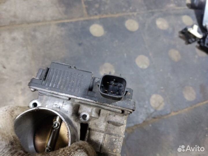 Дроссельная заслонка Nissan Almera Classic