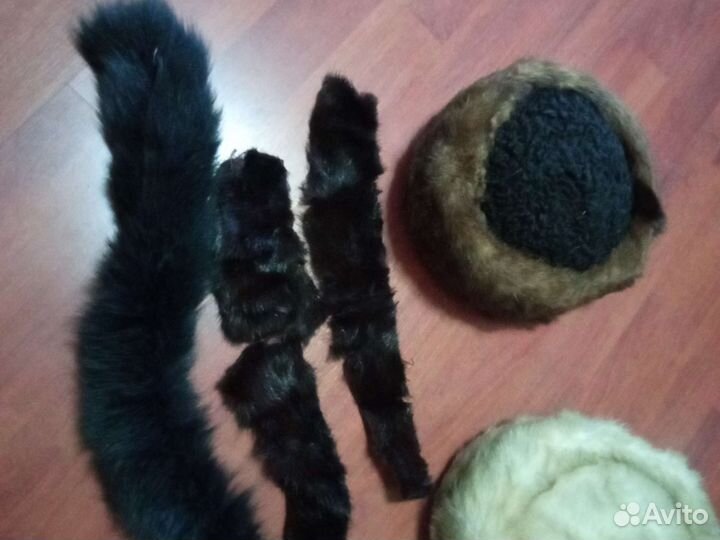 Женские меховые шапки