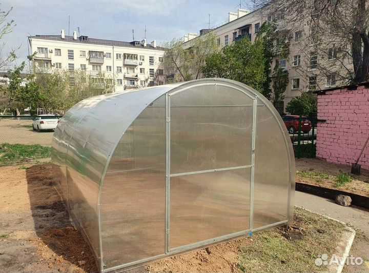 Теплица из поликарбоната