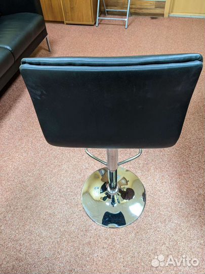 Стул для визажиста