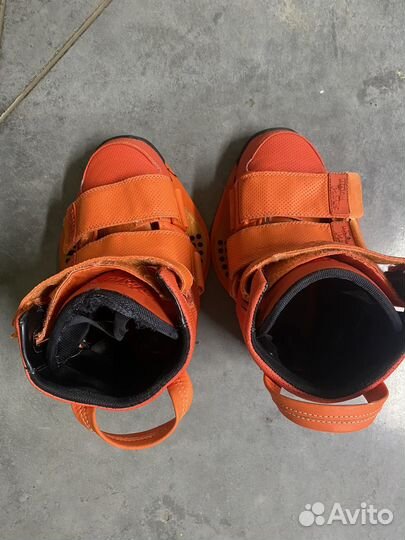 Крепления для вейкборда Slingshot Shredtown