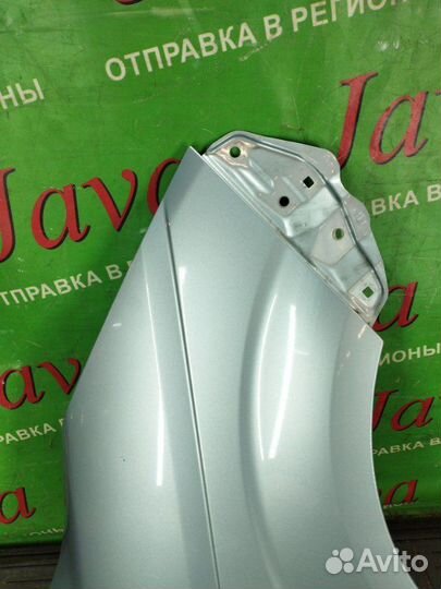 Крыло переднее правое Toyota Spade NCP141 1NZ-FE