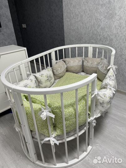 Кровать овальня круглая