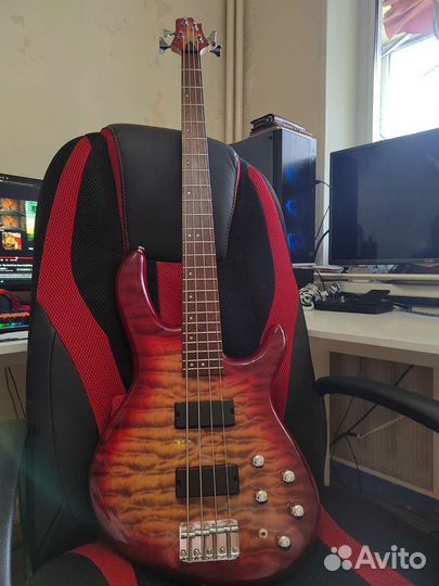 Бас гитара Cort action dlx plus