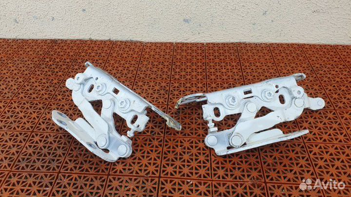 Петли капота Mercedes-Benz Cls-Class W218 2015 Amg