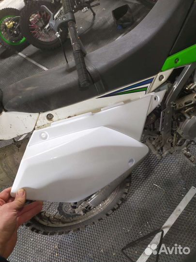 Пластик KLX250/D-tracker