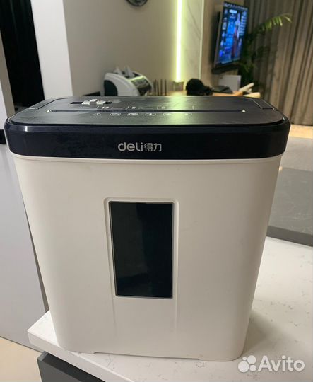 Уничтожитель бумаг Deli