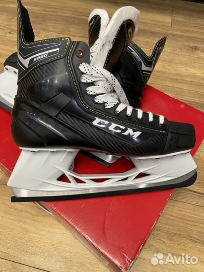 Коньки хоккейные CCM 11D