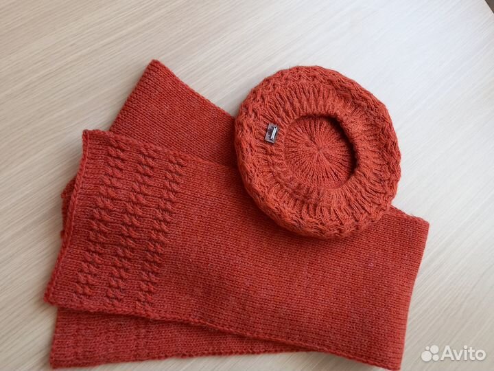 Шапка женская вязаная