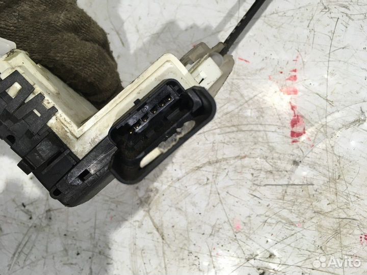 Замок передний правый (Peugeot 308)