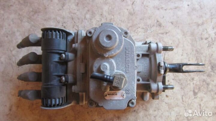 Кран главный тормозной