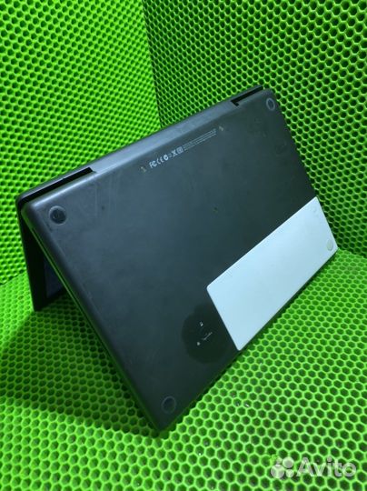 Ноутбук Apple MacBook