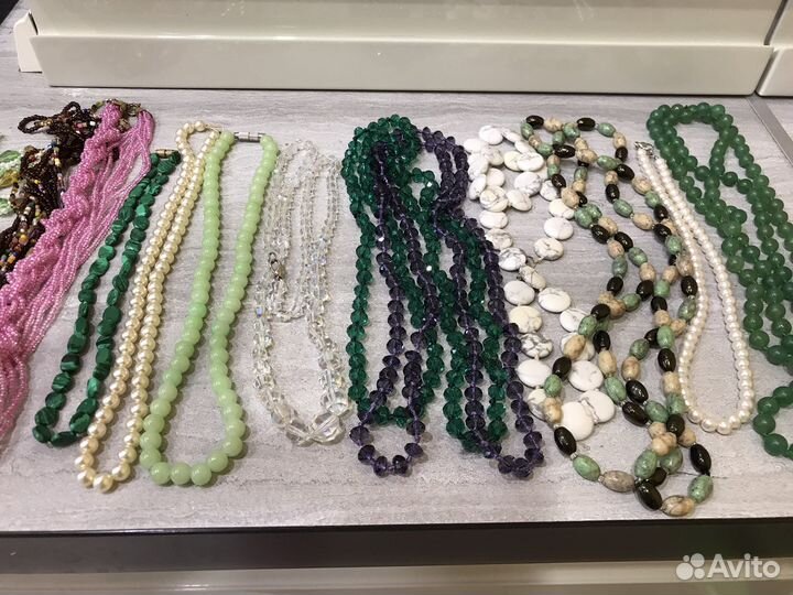 Бусы из натуральных камней