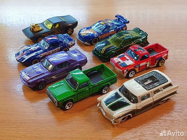 Модели Hot Wheels распакованные