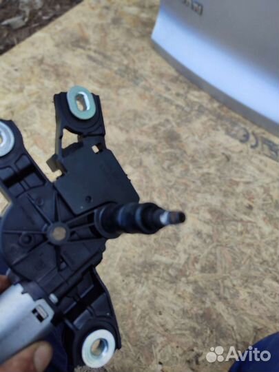 Мотор заднего дворника Vw Tiguan 1