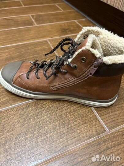 Ботинки демисезонные для мальчика 38