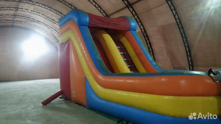 Надувная горка