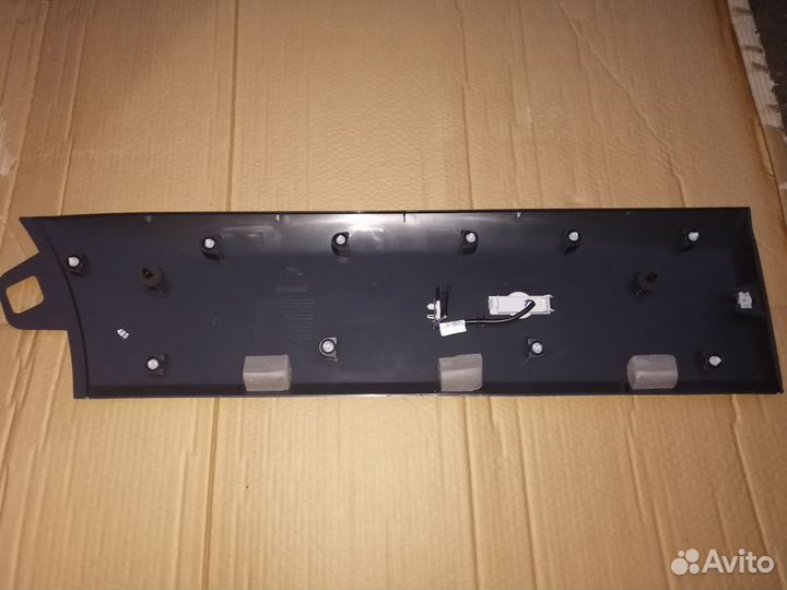 Молдинг двери передний Ford Transit 2014- 1874787