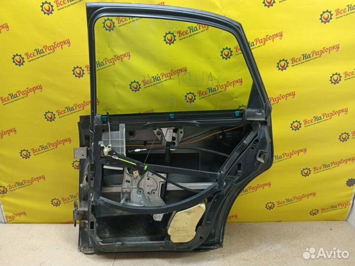 Дверь боковая задняя правая Audi A4 B5 седан