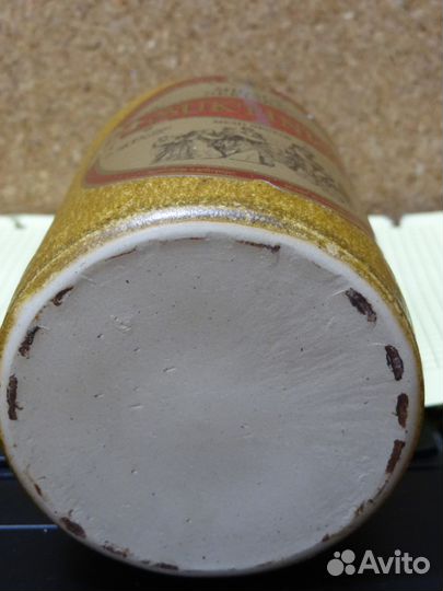 Бутылка с бугельной пробкой