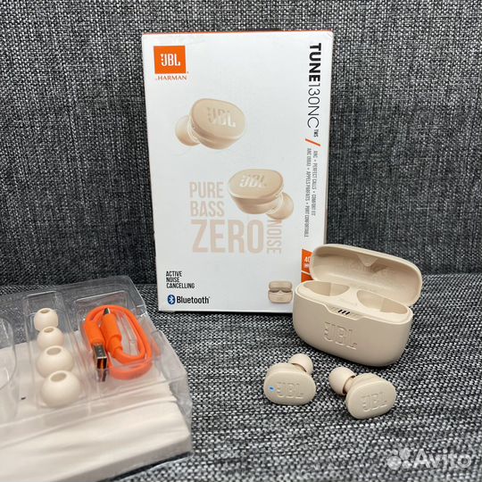 Беспроводные наушники JBL Tune 130 NC песочные б/у