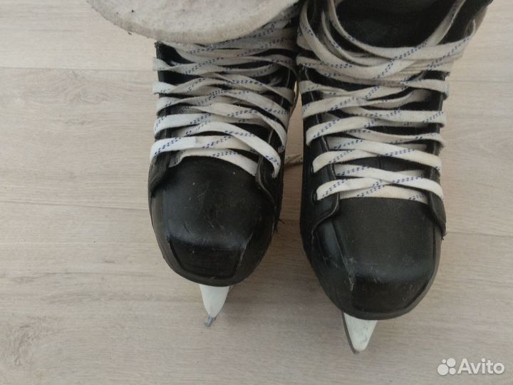 Хоккейные коньки bauer 43 размер