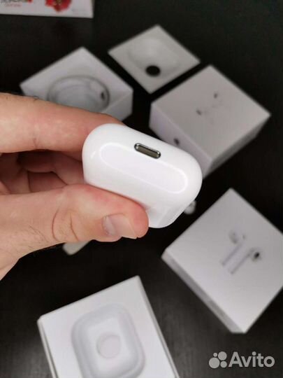 Airpods 2 + чехол в подарок