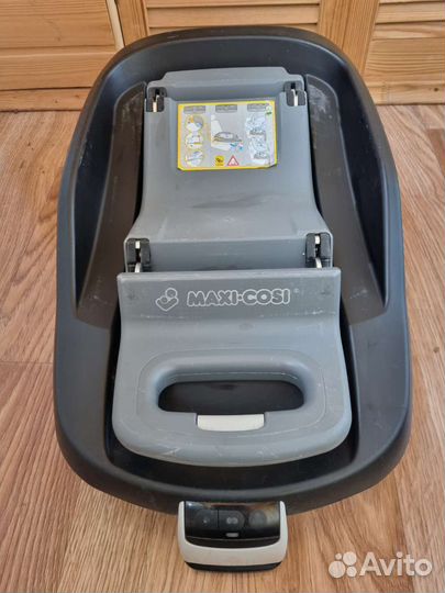 Кресло детское Maxi-Cosi Pearl + Family Fix