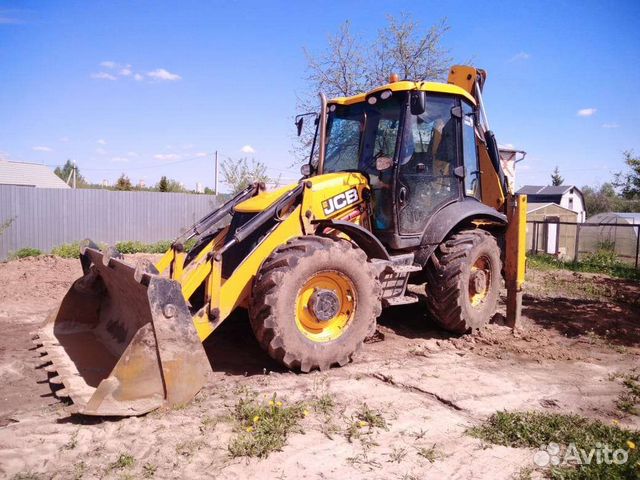 Аренда экскаватора-погрузчика/ Услуги трактора в Наро-Фоминске | Услуги ...