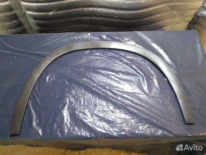 Накладка крыла Mercedes-Benz Gla-Class 2013