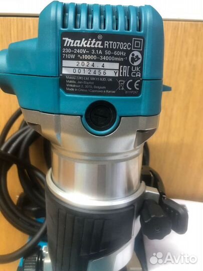 Фрезер кромочный Makita RT0702C новый