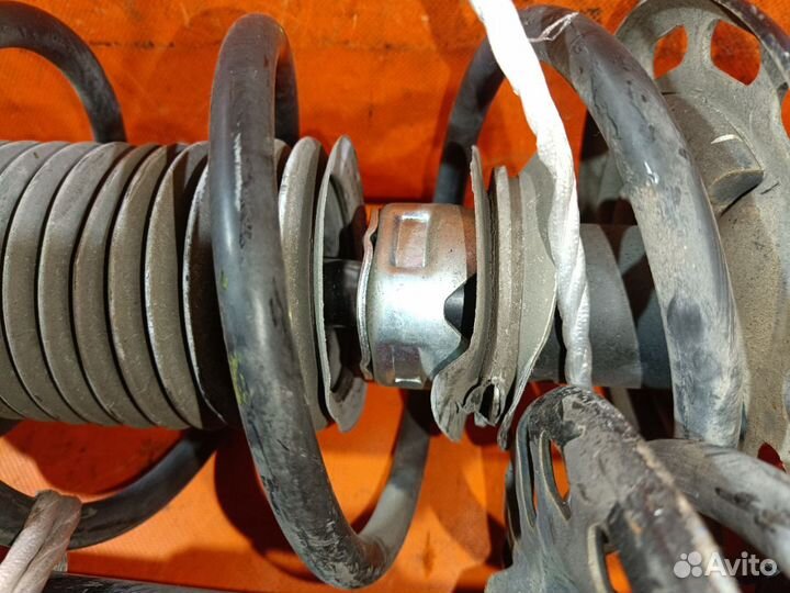 Стойка Honda Fit GD1 (Переднее)