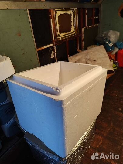 Термоконтейнер из пенопласта холодильник