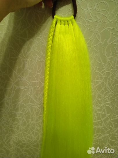 Хвост волосы на резинке