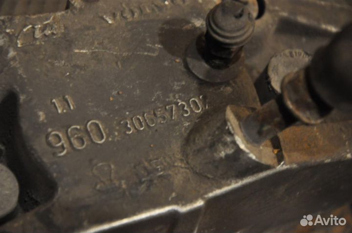 Суппорт передний правый volvo XC90 C 91