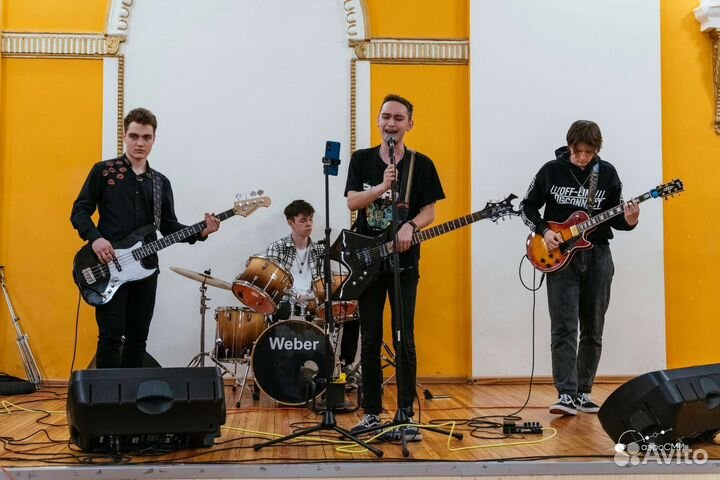 Учитель по гитаре