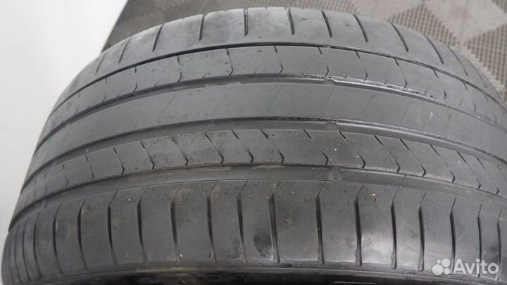 Pirelli P Zero 295/35 R21