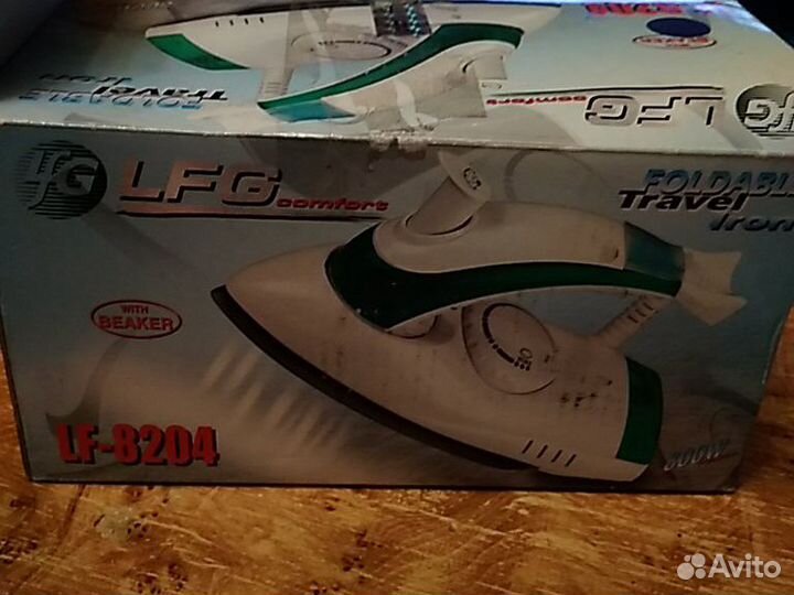 Утюг дорожный и большой Невский