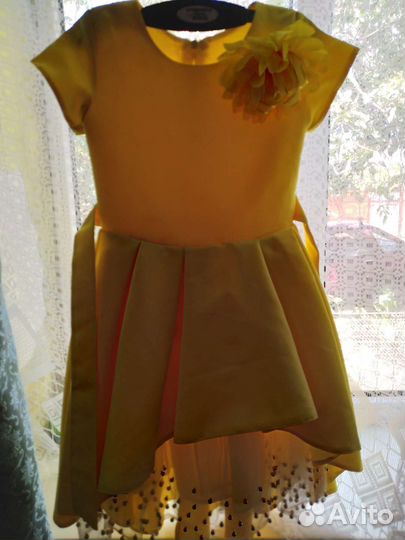 Платья на каждый праздник подойдёт