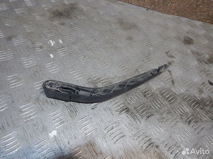 Поводок стеклоочистителя заднего, Mitsubishi (Митс