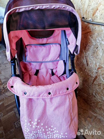 Прогулочная коляска