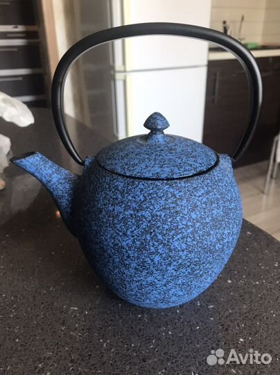 Чайник заварочный новый (чугун )