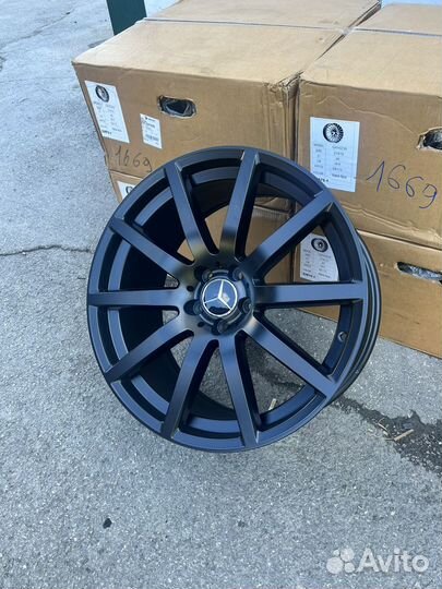 Mercedes S63/S65 стиль R20 разноширокие