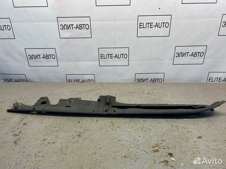 Уплотнитель крыла левый Bmw 5 G30 2.0 2021