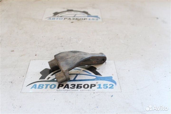 Кронштейн опоры двигателя Hyundai Santa-Fe CM D4HB