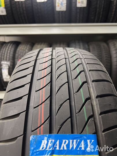 Bearway BW388 215/55 R17 119T