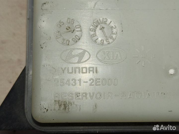 Расширительный бачок Kia Sportage 2 G4GC